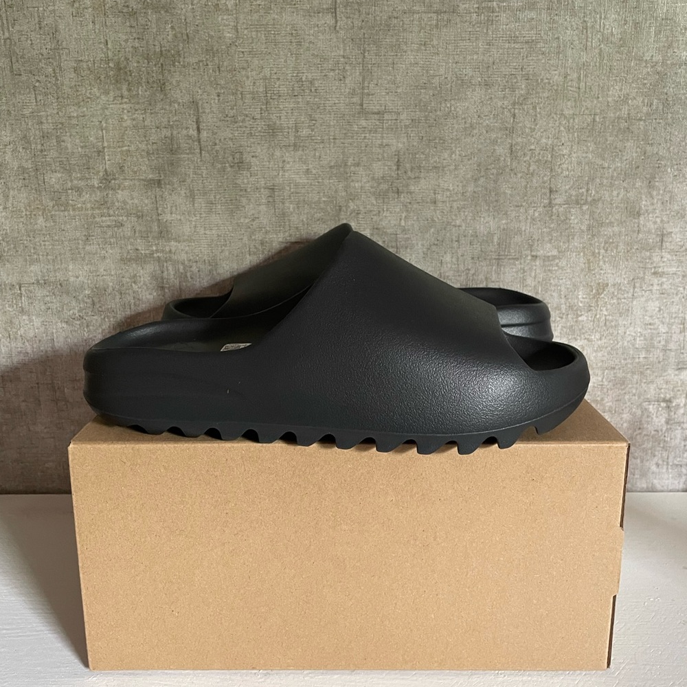 Adidas Yeezy Slide Dark Onyx Black Size 11 Brand New